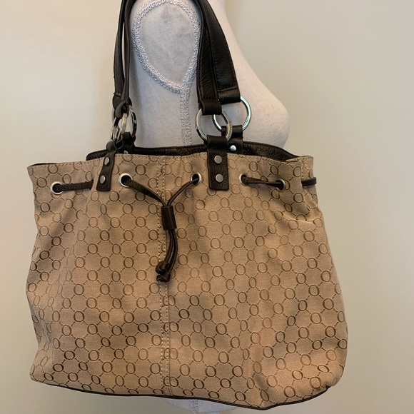 oroton shoulder bags